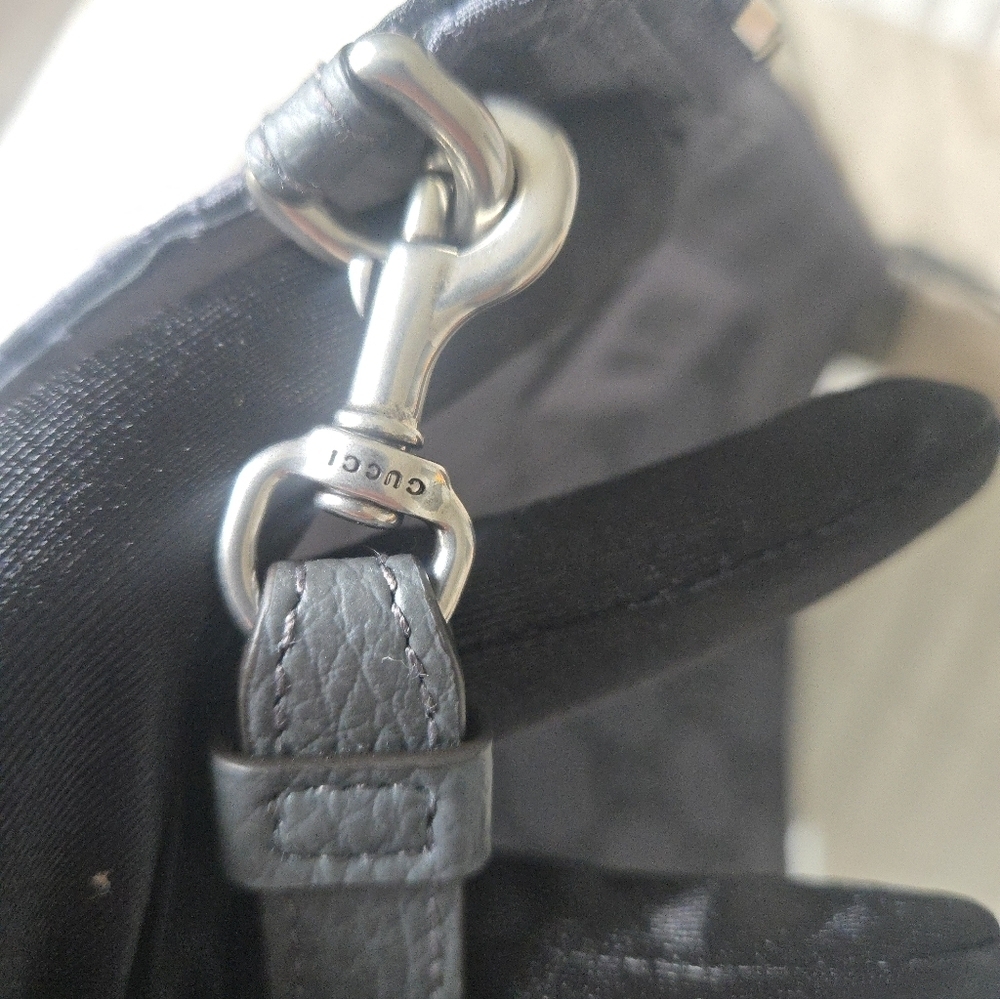 Gucci NWOT GG Monogram Ripstop Pouch Wristlet – Black Gray - Picture 6 of 15